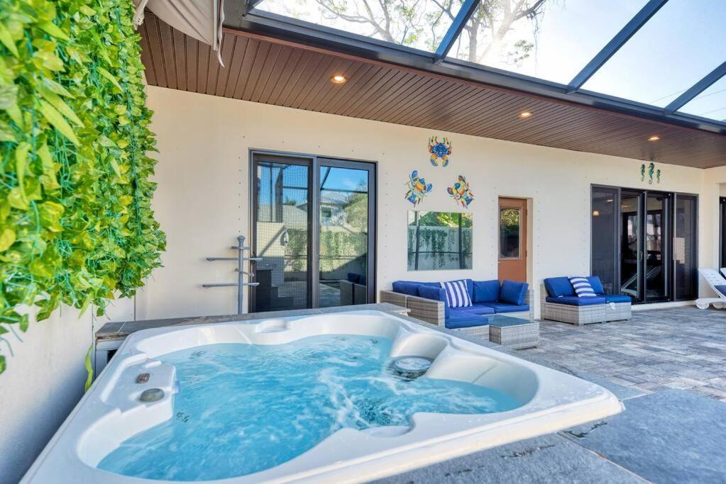 Courtyard Home With Pool, Spa & Sauna Close To Beach & City Center Sarasota Eksteriør bilde